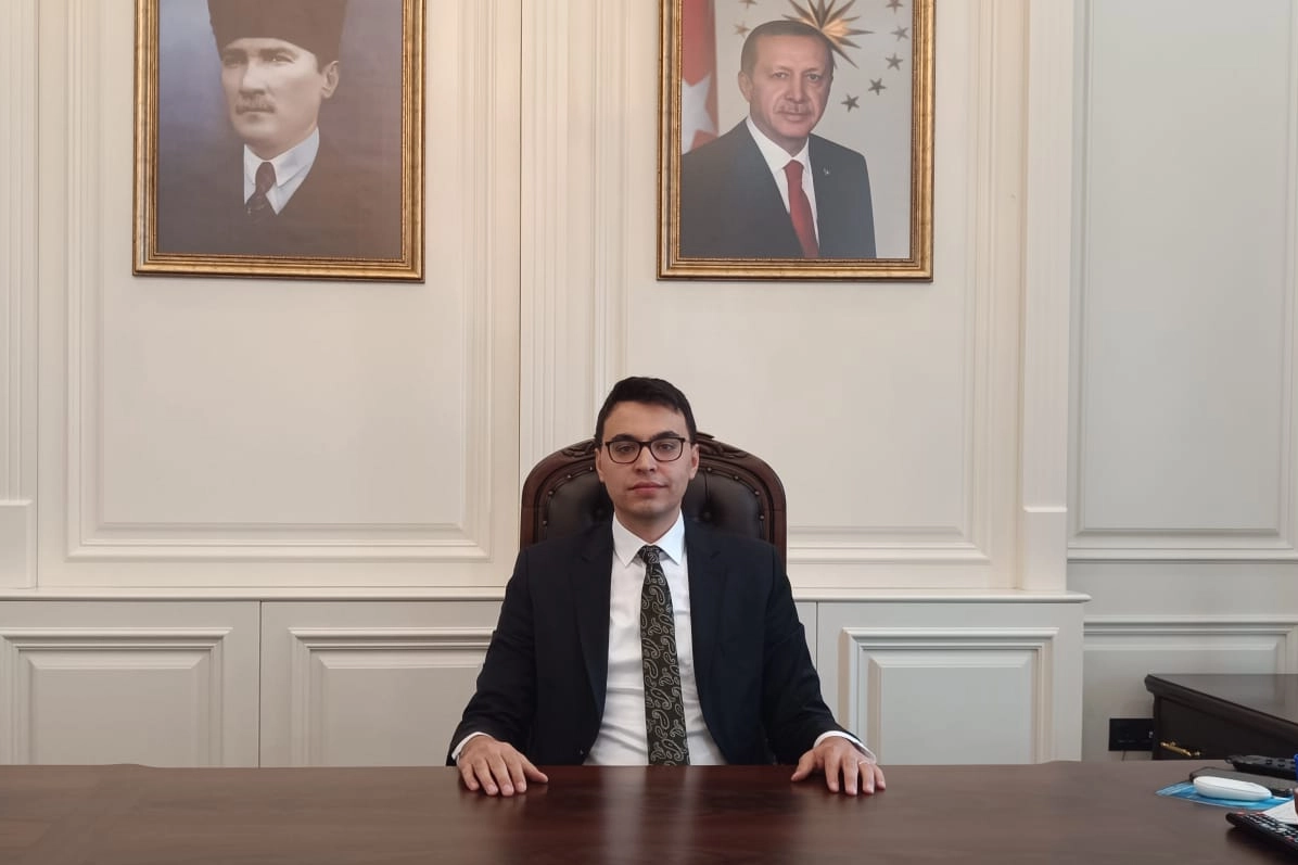 Dönem Birincisi Kaymakam Muhammed Mustafa Kara, Pazaryeri’nde Görevine Başladı 1 Dönem Birincisi Kaymakam Muhammed Mustafa Kara, Pazaryeri’nde Görevine Başladı