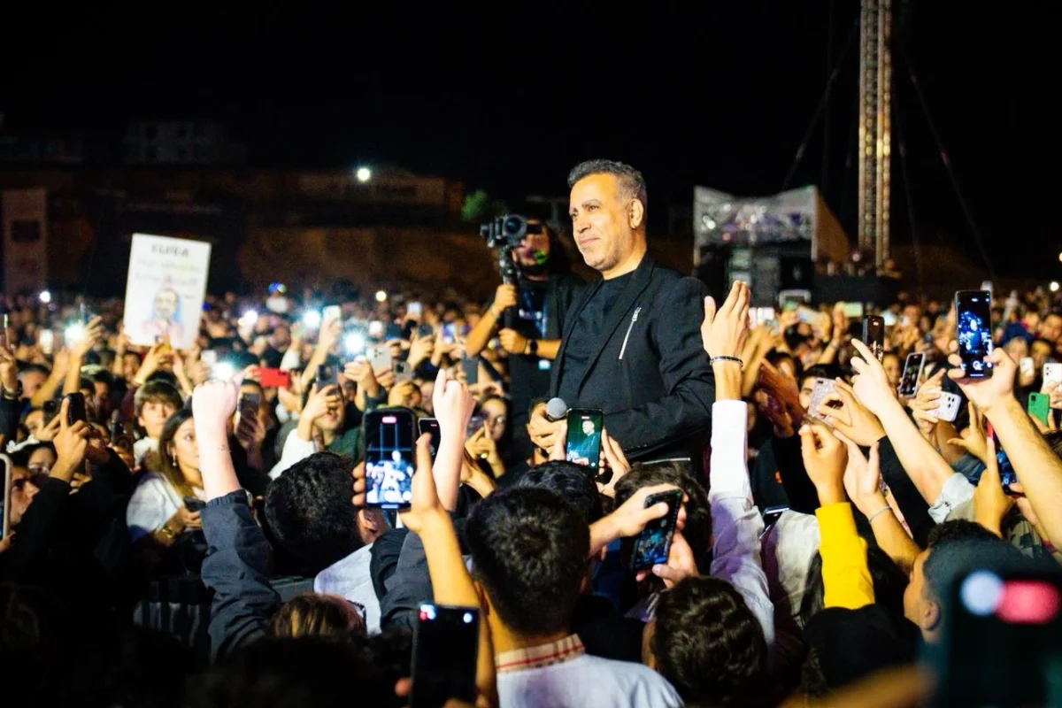 Haluk Levent Mardin’de Hayranlarına Unutulmaz Bir Gece Yaşattı 1 Haluk Levent Mardin’de Hayranlarına Unutulmaz Bir Gece Yaşattı