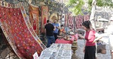 antika ve koleksiyon meraklilari tarihin merkezinde bulusuyor