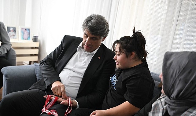 baskan kocamandan elanur gencogluna anlamli ziyaret