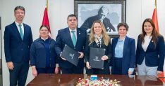 konakta imzalar kadin istihdami icin atildi