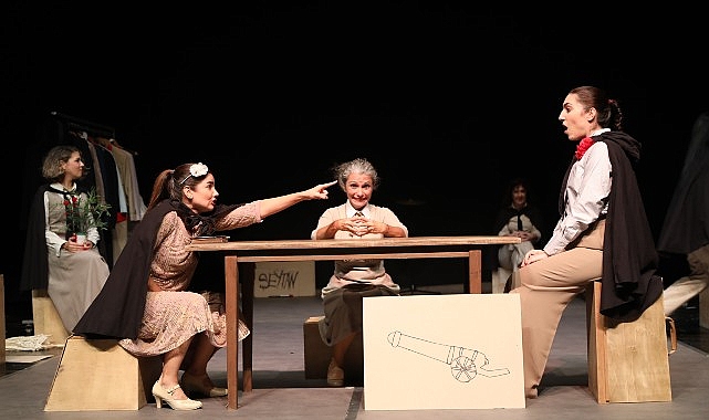 sehir tiyatrolari yaftali tabut oyunuyle 7 uluslararasi maltepe tiyatro festivalinde