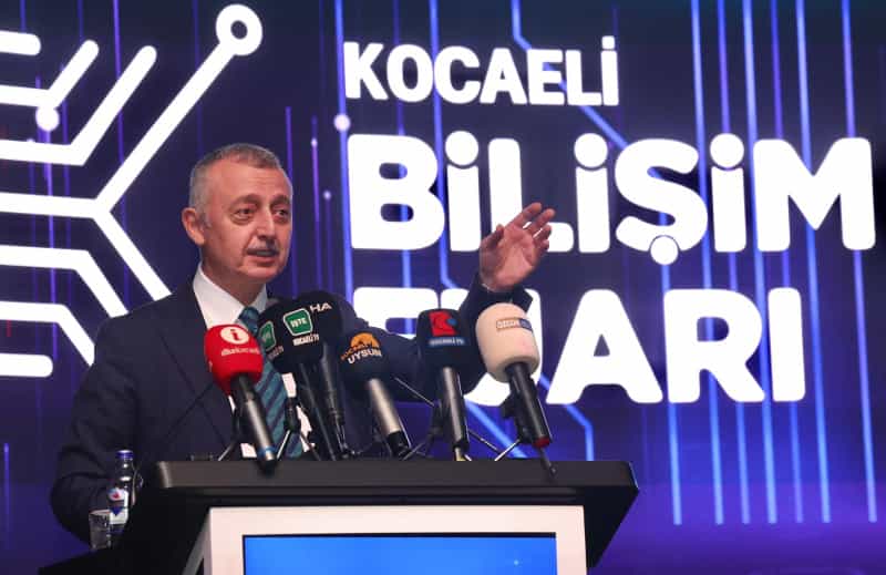 Kocaeli’de Dijital Geleceğin Kapıları Açıldı: Bilişim Fuarı Başladı
