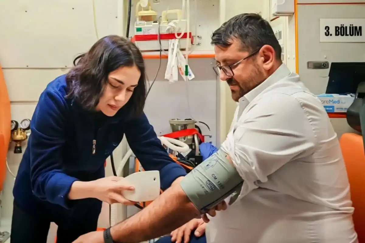 Gölcük’te Doktorlar Mahalle Mahalle Sağlık Bilinci Oluşturuyor