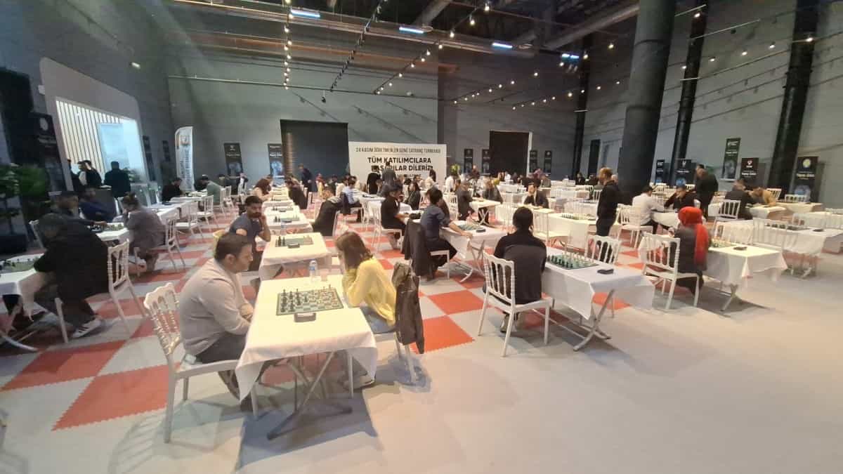 Şanlıurfa’da Öğretmenler Arası Satranç Turnuvası Yapıldı