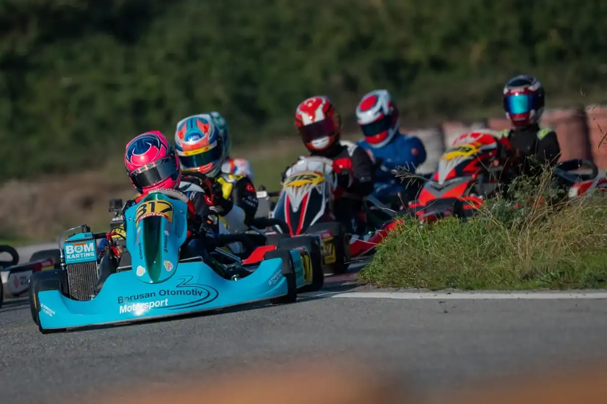 Kocaeli’de Karting Heyecanı Devam Ediyor