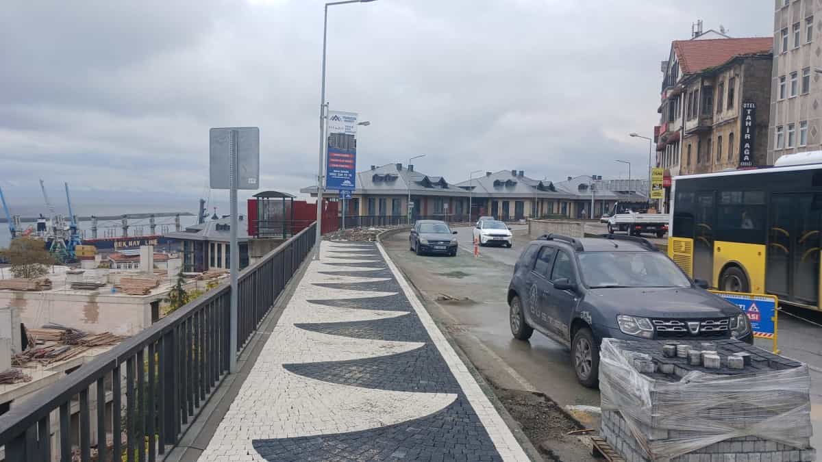 Büyükşehir, 18 İlçede Sorunları Çözmeye Devam Ediyor