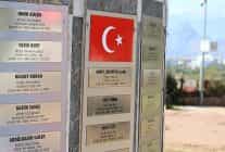 antalya buyuksehir belediyesinde sehitlere saygi