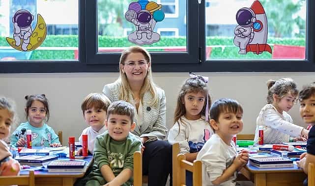 bakirkoyde muzaffer izgu gunduz cocuk bakimevi acildi