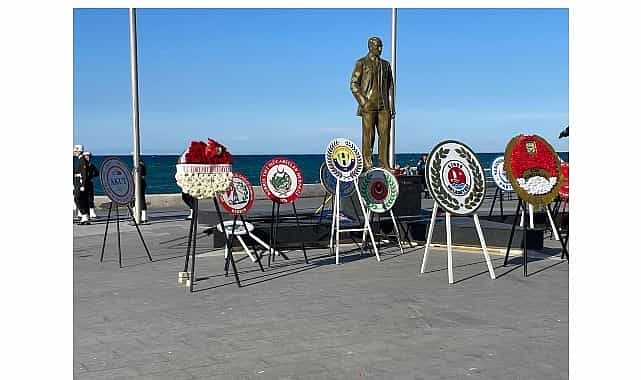 edremit heyeti kktcnin 42 kurulus yildonumu kutlamalarina katildi