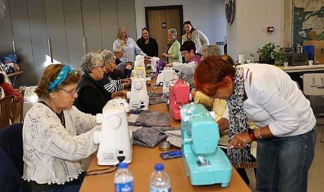 efes selcukta kadinlar dikis atolyesinde bulustu