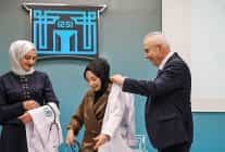 gelecegin hekimi tip fakultesi 1 sinif ogrencileri beyaz onluklerini giydi