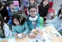 minik eller zeytinle bulustu