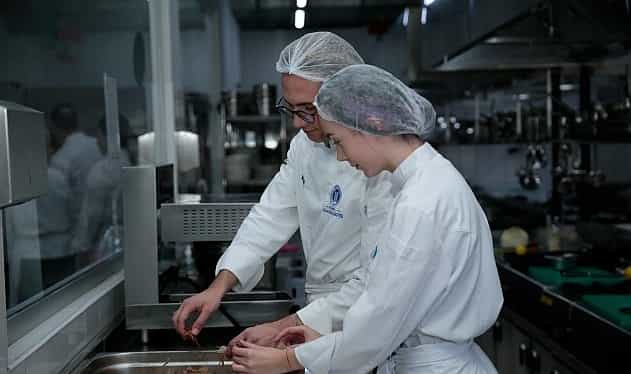 ogrencilerden mutfakta yesil donusum