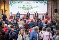 tugay zeytinlikleri korumak bir kentin degil tum ulkenin gelecegini korumaktir