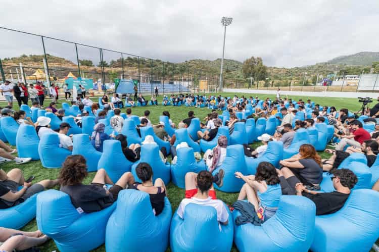 İzmir’i Gençler Şekillendiriyor