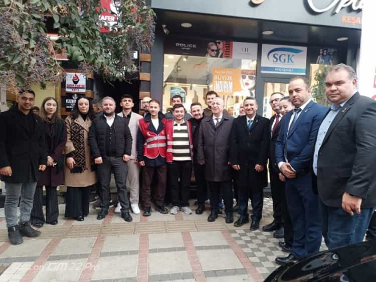 Ümit Özdağ Keşan’da Sert Konuştu: 2026 Zor Geçecek!