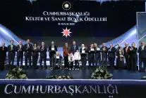 Cumhurbaşkanlığı Büyük Ödülleri Sahiplerini Buldu: Erdoğan Kültür ve Sanatı Öne Çıkardı