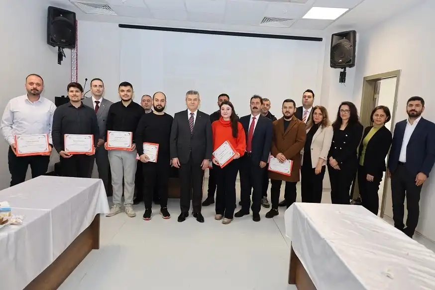 Artvin’de Tütünü Bırakan 15 Kişiye Vali Ergün’den Teşekkür