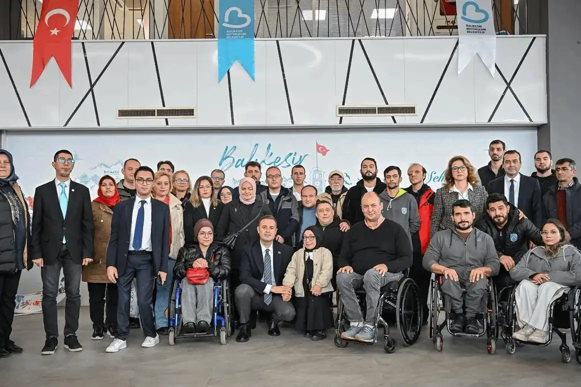 Başkan Akın: Balıkesir’de Engelleri Kaldırmak Boynumun Borcu