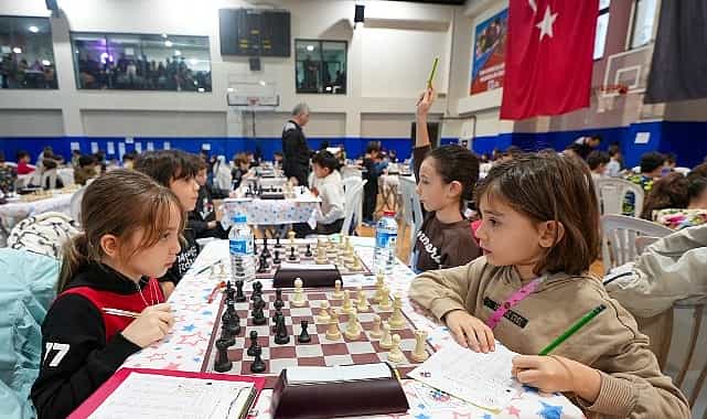 gelecegin satranc sampiyonlari maltepede yaristi