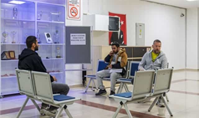 izmirde spor okul siralarina tasiniyor