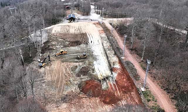 kuzuyaylaya kapali yuruyen bant geliyor