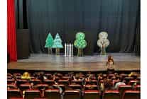 minik ogrenciler baskan cercioglunun calismalari ile tiyatroyla bulustu