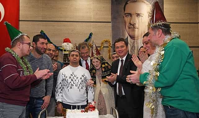 obamda umut ve nese dolu yilbasi bulusmasi