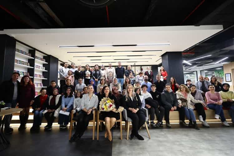 Denizli’de Sessiz Okuma Günü Renkli Görüntülere Sahne Oldu