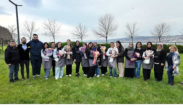 renklerin en zarif hali buketlerde bulustu