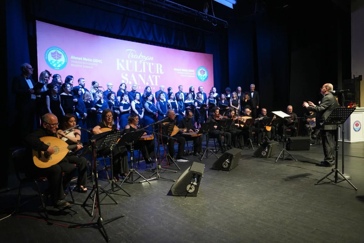 Trabzon’da Sanatseverler Türk Sanat Müziğiyle Buluştu