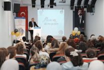 aile yili kapsaminda aileyi merkeze alan calistay karsiyakada gerceklestirildi