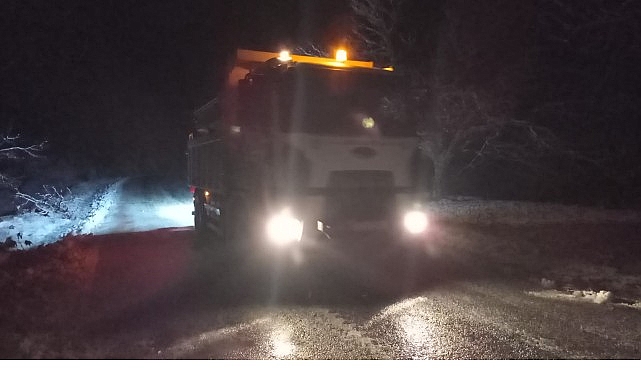 Başkan Çerçioğlu: Karla Mücadele Çalışmalarımız Mesai Mefhumu Gözetmeksizin Devam Ediyor 1 baskan cercioglu karla mucadele calismalarimiz mesai mefhumu gozetmeksizin devam ediyor