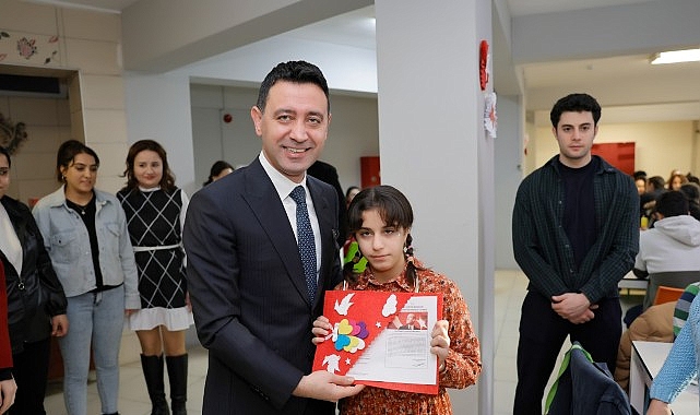 bayraklida yariyil tatili cocuklar icin senlige donusuyor