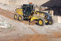 didim belediyesi kent genelindeki yogun calismalarini akbukde de surduruyor