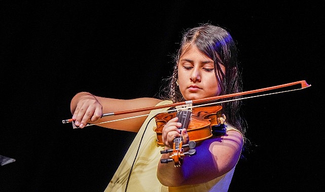 Gaziemir’de 2025 yılı kültür ve sanatla güzelleşti 1 gaziemirde 2025 yili kultur ve sanatla guzellesti