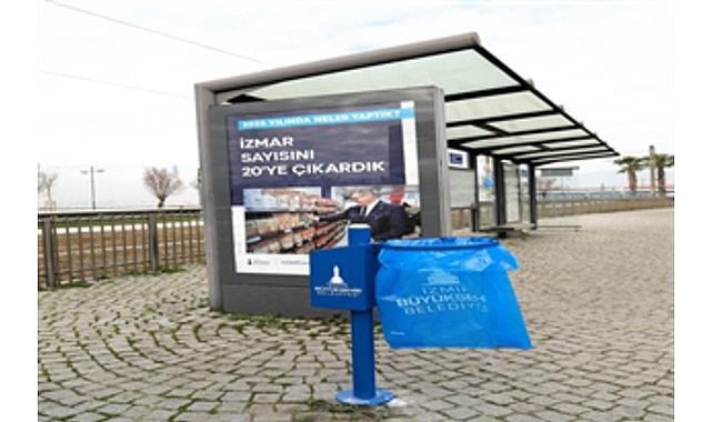 izmirde duraklar temiz ve duzenli